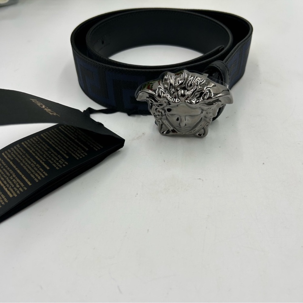 SOLD!!!!!!Men’s Versace Medusa head web belt 85 cm/34 inch made in Italy